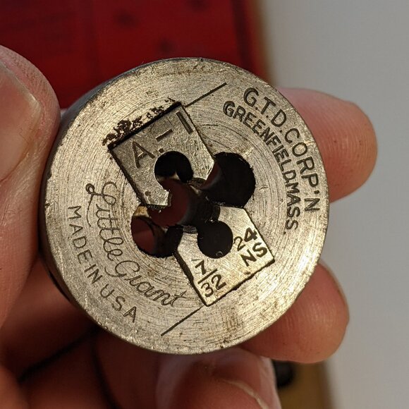 Greenfield Tap & Die Tool Set A-1 Little Giant Screw Plate Wood Box - INCOMPLETE - Picture 10 of 15